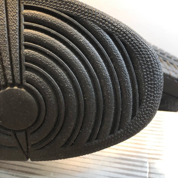 Air Jordan 1 (2001) Black /Silver Size 9.5 Men’s 12 Women’s 136060 002 - Picture 7 of 15